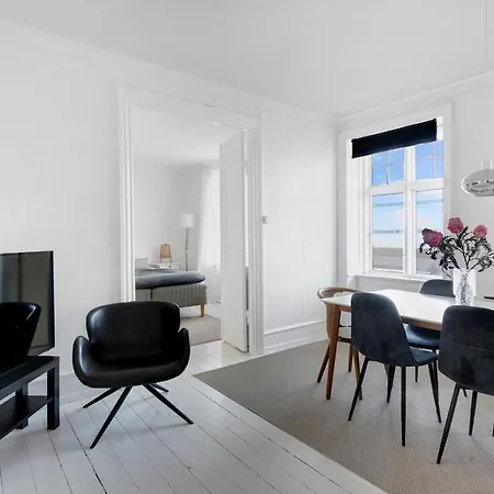 Cozy Two-bedroom In Osterbro * Copenhagen